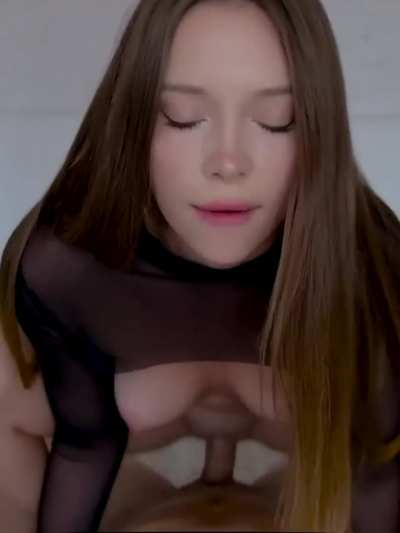 did someones know who she is ?