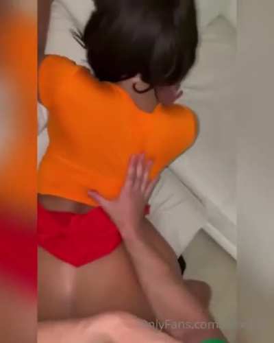 Daphne & Velma