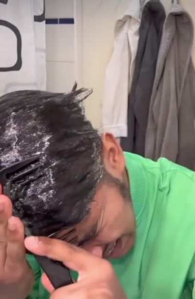 Clam hairstyling