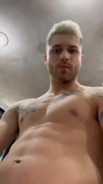 do you wanna see a snake pic?