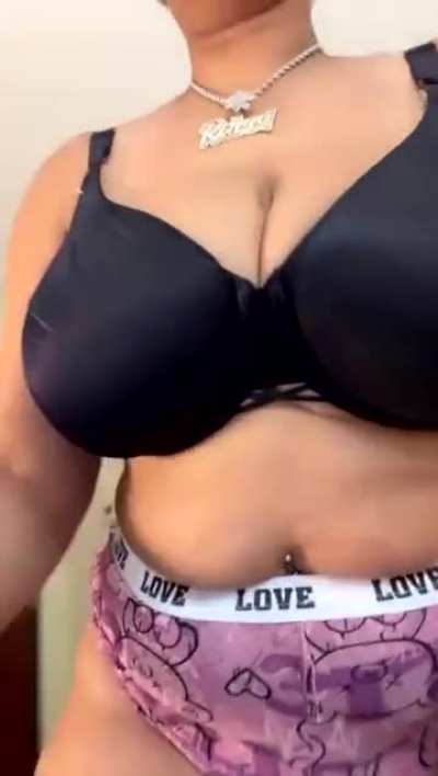 🍠🍔🍠🍔🍑🍑
