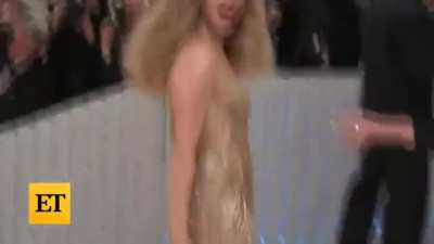 Amanda Seyfried at the Met Gala