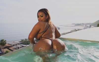 What's Better My Ass Or The View