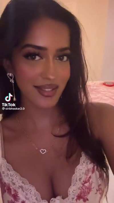 Would you make out with her?