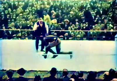 Jack Johnson vs Stanley Ketchel - You can see Johnson plucking Ketchel&rsquo;s teeth from his gloves.
