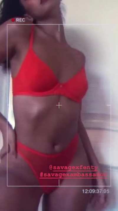 Cindy&rsquo;s sexy body in orange lingerie