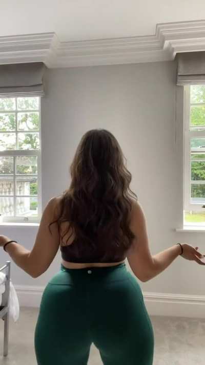 Lil ass shake at the end