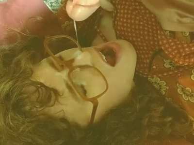 U/RivuletteWett Retro Self Facial
