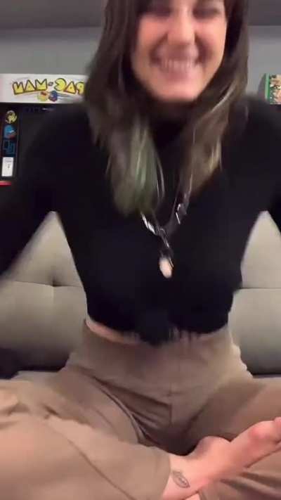 Anyone have more Fanisparks feet??