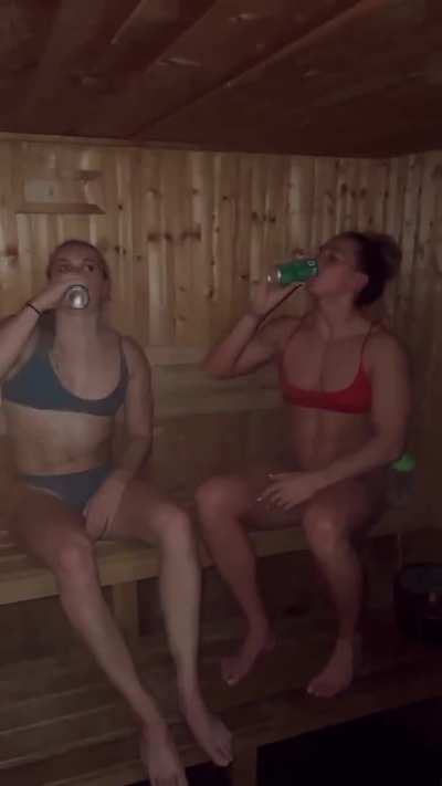 Aimee Cringle ,Lauren Hunter 