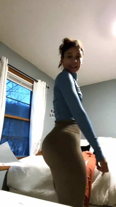 lexietryongif