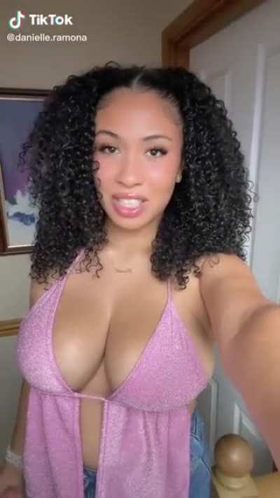danielle.ramona