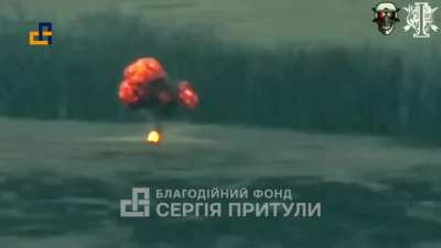 UA Special Forces 1st Battalion, 8th Regiment targeted a Russian soldier with an FPV 'kamikaze' drone. The Russian attempts to defend himself by lobbing what seem to be bottles of fuel at the drone. Published May 13, 2024