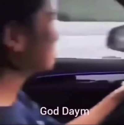 🛻