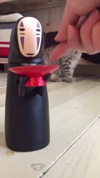 This No Face coin bank