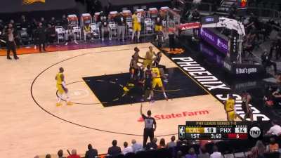 [Highlight] Caldwell-Pope's 3 goes off the top of the backboard