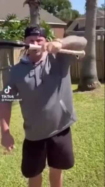🗿