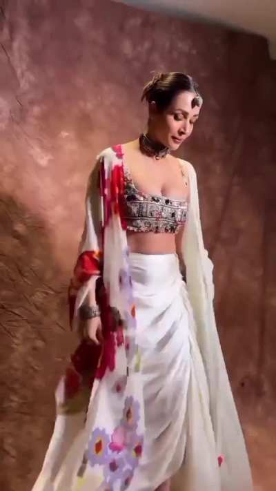Malaika Arora White 🤍 Red &hearts;️ Dress Photoshoot 🔥💯🥰