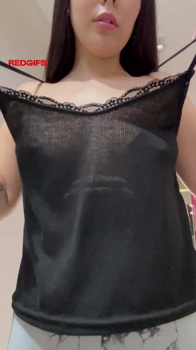 I don&rsquo;t like to wear a bra at the gym