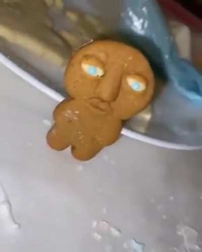 😩🧑&zwj;🦰🍞🤷&zwj;♂️