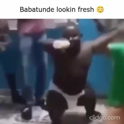 I like Babatunde's new look. 😳
