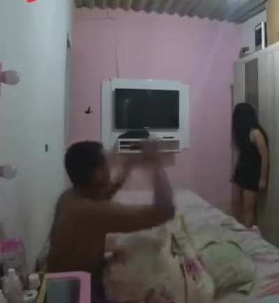 ele se borrou inteiro mano