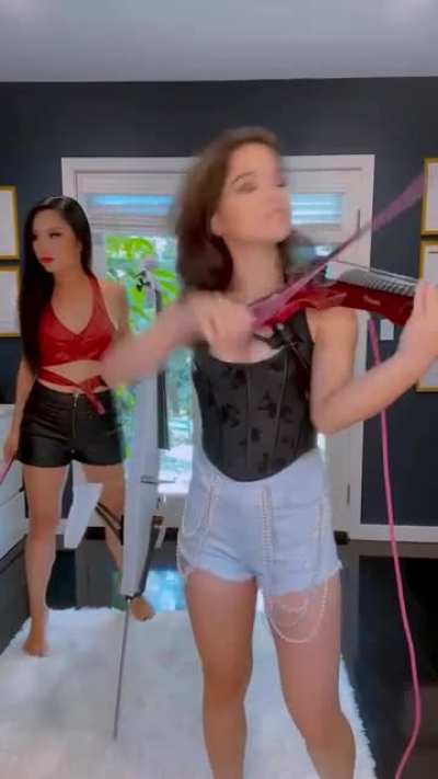 Playing the xmen theme on a electric cello and voilin