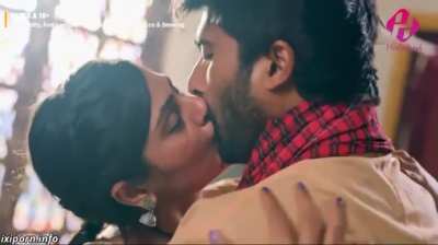 Shubhangi hot kissing