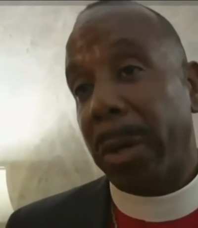 Priest inappropriately touches singer and apologizes