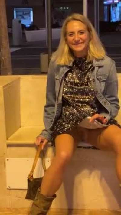 Making videos of my pussy in public, only the most daring (f)