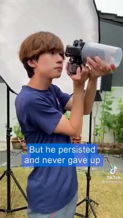Father supporting his son&rsquo;s amazing photography