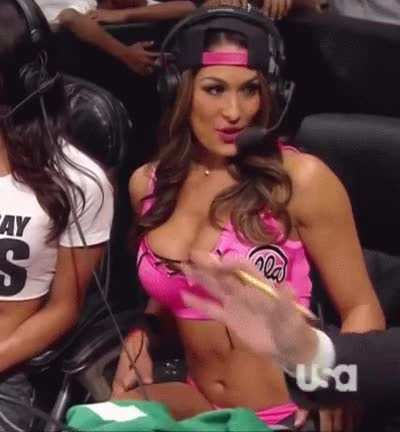 Nikki Bella 