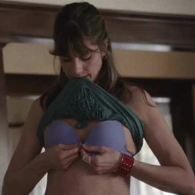 Amanda Peet