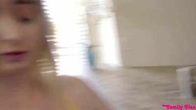 Family Breakfast – S4:E5 (Step Porn)