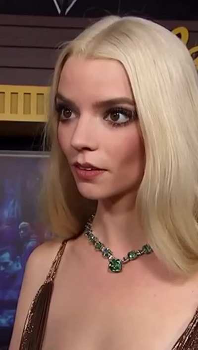 Just wanna bust all over Anya Taylor-Joy&rsquo;s pretty face. 😏