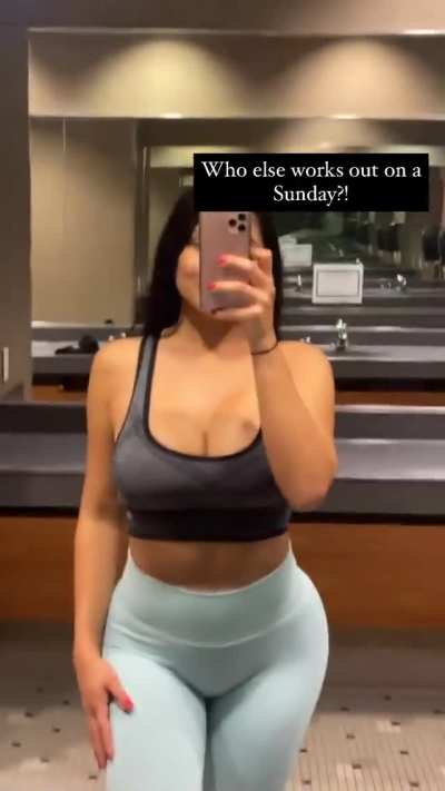 Mia