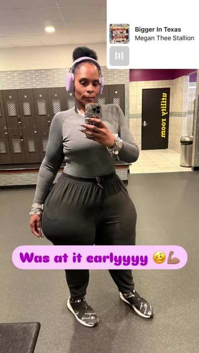 Thick Aunty