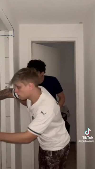 Um t&iacute;tulo interessante... 😗