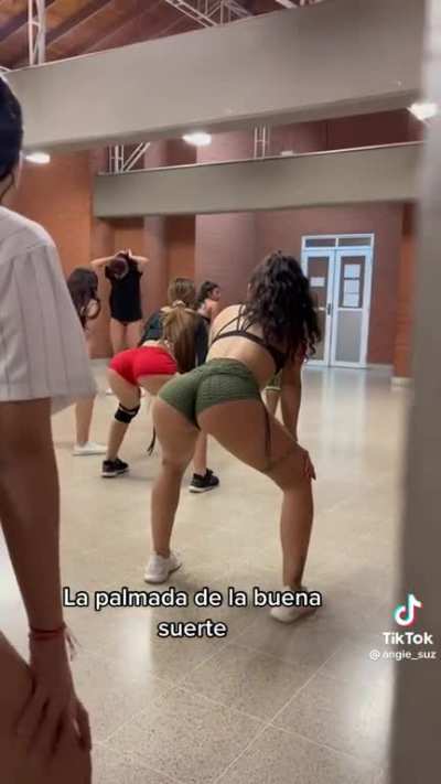 tiktokthots - Video #6810
