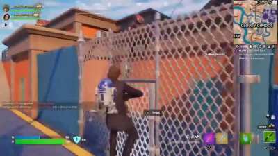Ran into an enemy and we both mantled the fence to get to each other, and it soon turned into this...