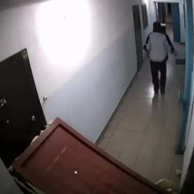 Film izlemek i&ccedil;in eve attığım gacının regl olduğunu &ouml;ğrenmişimdir...