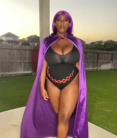 Raven (Teen Titans) Cosplay 