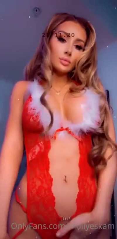 20 upvotes and I&rsquo;ll post more of her onlyfans content