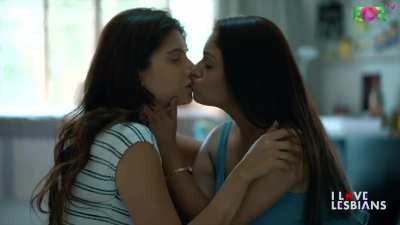 Taniya Chatterjee &amp; Nidhi Mahawan - "Love Bites" (s01e05)