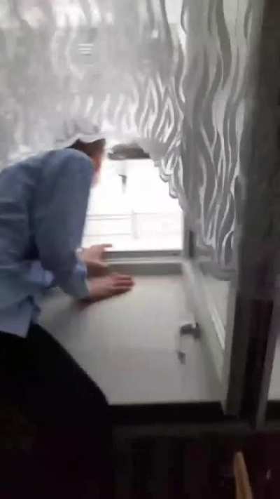 Дима, ты просто, блин, лучший голкипер🤣 (это был мой телефон)
