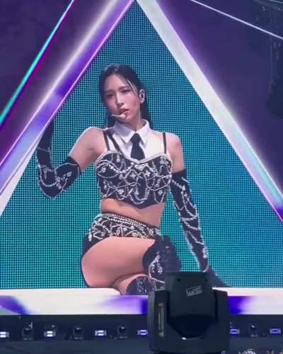 230706 Mina
