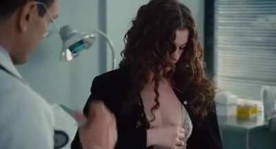 Anne Hathaway - Love And Other Drugs (2010)