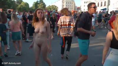 Girl Naked in Public ❤️&zwj;🔥
