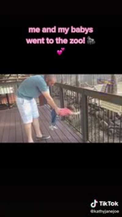 Took the babies to the zoo