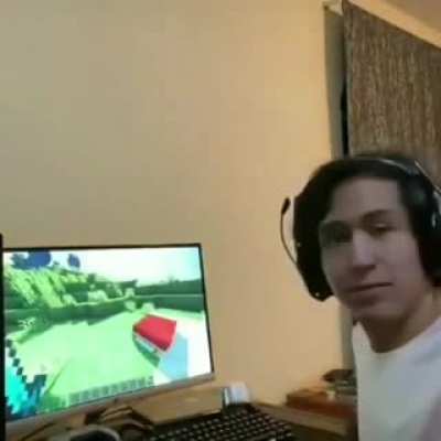 El Cristian cuando entra la cintia